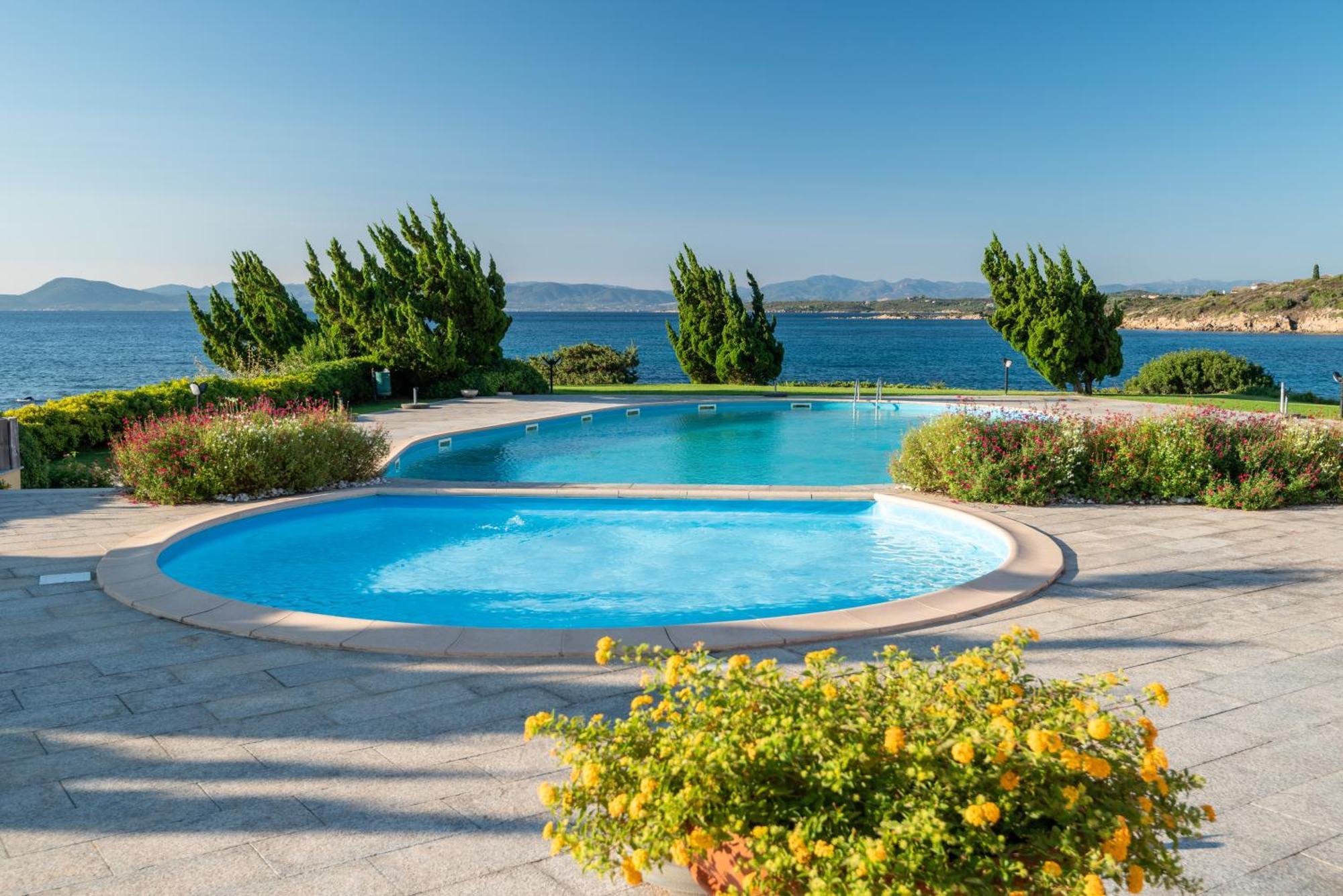 S'Abba Seafront Apartments - Your House In Sardinia Golfo Aranci Luaran gambar