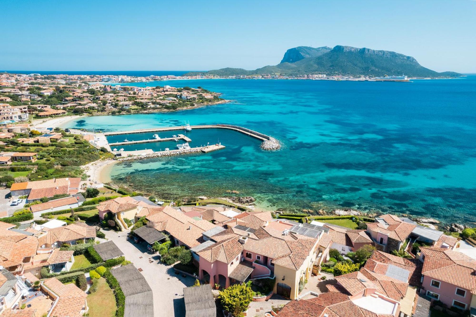 S'Abba Seafront Apartments - Your House In Sardinia Golfo Aranci Luaran gambar