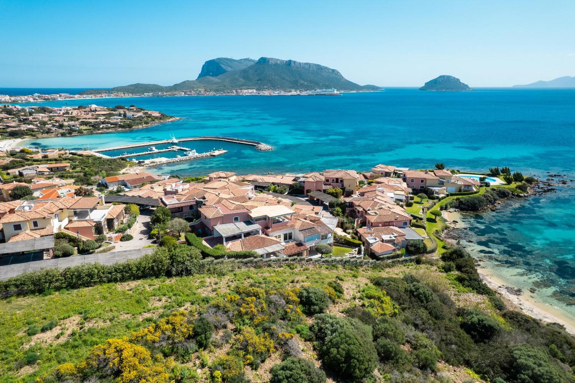 S'Abba Seafront Apartments - Your House In Sardinia Golfo Aranci Luaran gambar