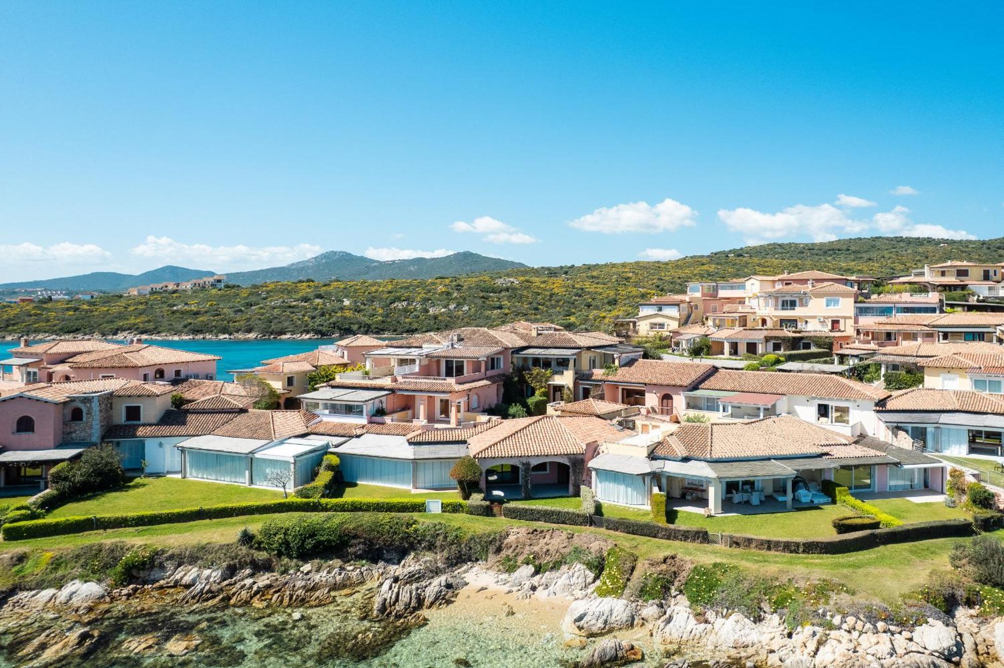 S'Abba Seafront Apartments - Your House In Sardinia Golfo Aranci Luaran gambar